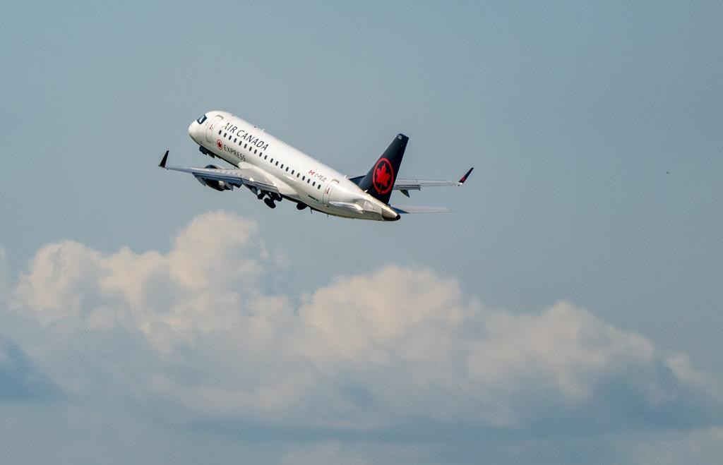 Air Canada to begin cancelling flights ahead of possible work stoppage on Saturday