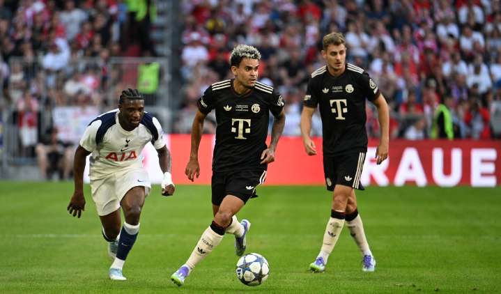 Bayern de Luis Díaz tomó radical decisión con un jugador: es oficial