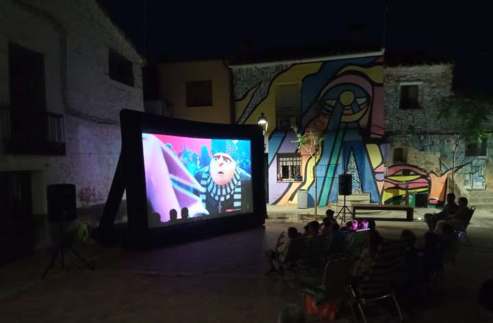 Diputación lleva el cine de verano a 53 municipios de la provincia