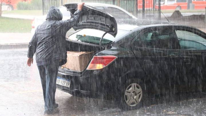 En un día va a llover lo mismo que en todo el mes en el AMBA: así serán las tormentas que anuncia el SMN