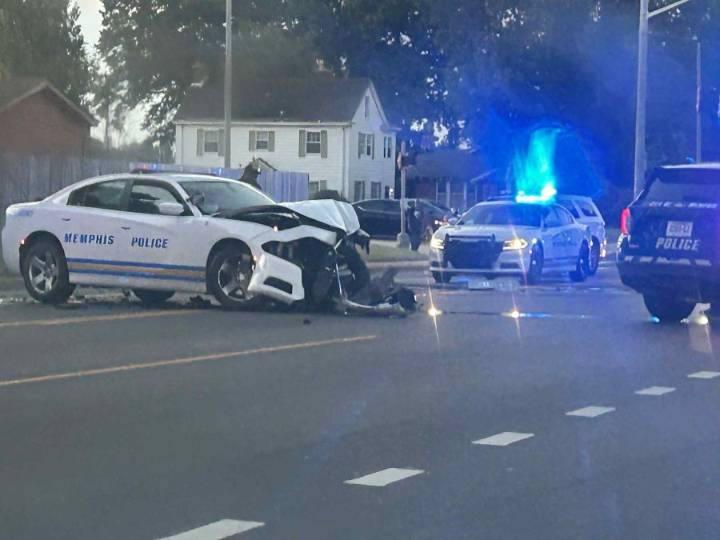 MPD officer crashes after suffering medical issue