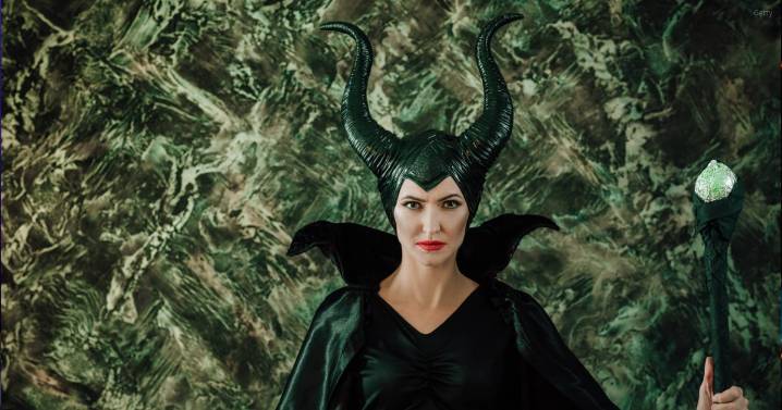 19 Easy DIY Disney Costumes For Adults This Halloween