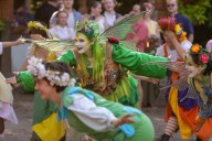 Huzzah! Michigan Renaissance Festival returns to Holly