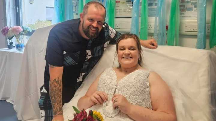 I snapped my leg just before my wedding & had to swap dream castle for hospital nuptials, pain was worse than childbirth