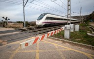 Cortado el paso de trenes entre Zaragoza y Logroño por fuego