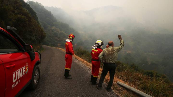 El Gobierno de España despliega más de 600 personas en la lucha contra los incendios forestales de León