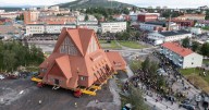 Timelapse: así fue el traslado de una centenaria iglesia en Suecia