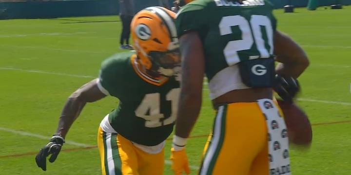 Packers preach importance of forced fumbles by introducing the “Ball King”