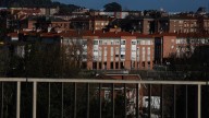 Compartir piso cuesta casi 200 euros más que hace una década en Avilés: así están los precios en la comarca