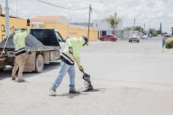 Este lunes, seguimos con el programa “Tache a Cada Bache” en Calle Pino y Calle Manuel Martínez