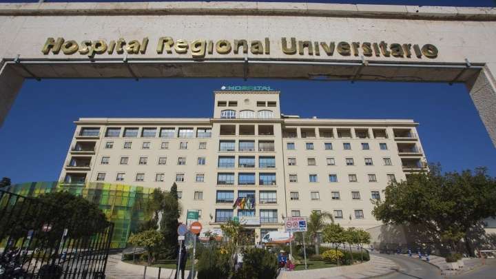Cinco sanitarios dan positivo en tuberculosis al tratar a un enfermo en Málaga
