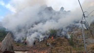 Otra consecuencia de los incendios de Asturias: la contaminación se dispara en las estaciones de medición de las zonas afectadas