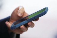 SaskTel cellphones service still down, not caused by cyber attack
