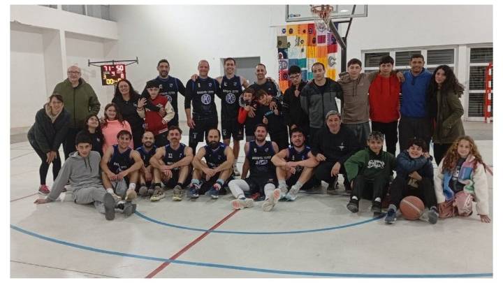 Atlético Arroyo Leyes y Colón (SF) siguen invictos en el Promocional