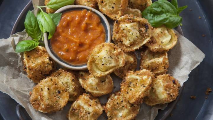 Chips de tortellini en freidora de aire: una receta barata, deliciosa y lista en cinco minutos