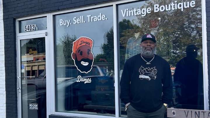 Fire-damaged former Lakeside Burgers space revived by neighboring vintage store
