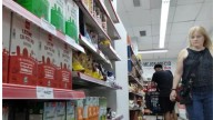 El consumo masivo cayó 4,3% en julio a nivel nacional y se desplomó 11,7% en el AMBA