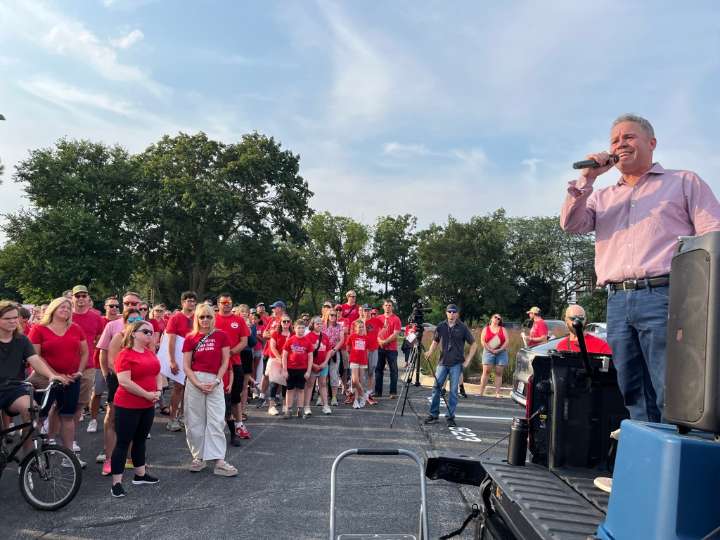 Naperville D203 teachers ready to strike if contract talks remain stalled, officials say