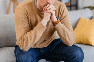 Man Feels Like a Stranger at Home After Mother