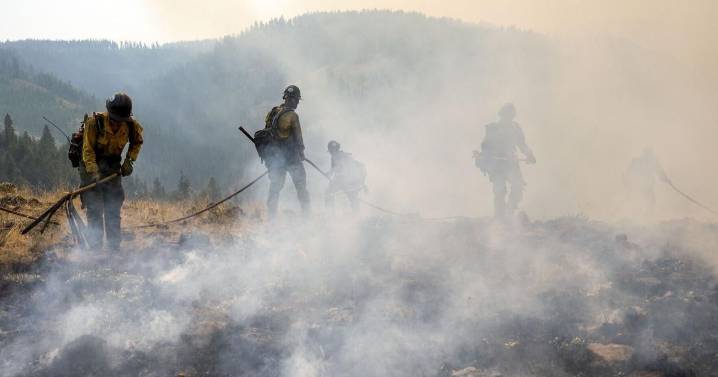Lawyers demand Border Patrol release firefighter arrested while battling Washington wildfire