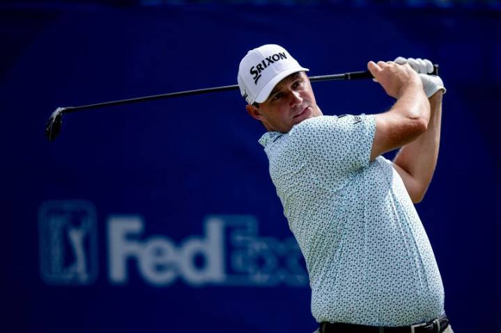 Steve Stricker has neck surgery, eyes return in 2026