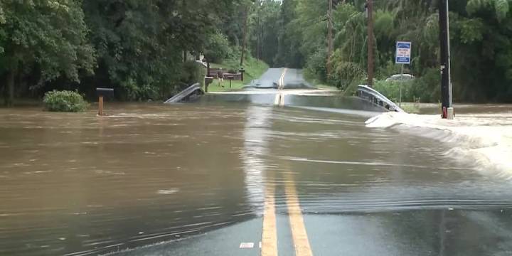 Heavy rain pummels the East Coast and sparks isolated flash flooding
