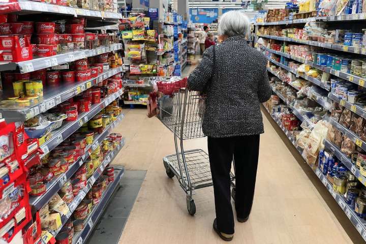 A contramano de la inflación. El alimento que bajó un 20% en el año en las góndolas
