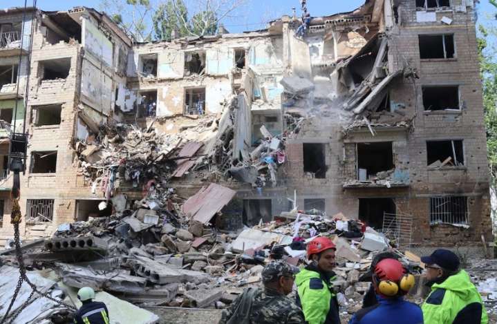 Ascienden a catorce los muertos en un “ataque masivo” de Rusia contra la capital de Ucrania, Kiev