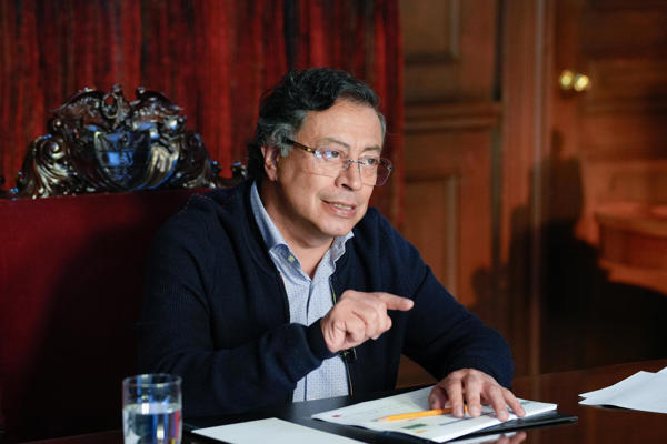 Petro dice que en el funeral de Miguel Uribe Turbay sonaron "las palabras de la venganza"
