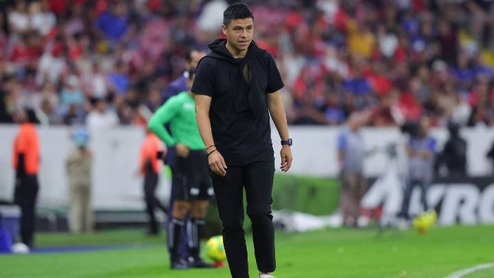 Gonzalo Pineda renuncia y Atlas busca director técnico