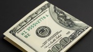Dónde hay que poner billetes doblados para atraer más dinero en agosto de 2025, según el Feng Shui