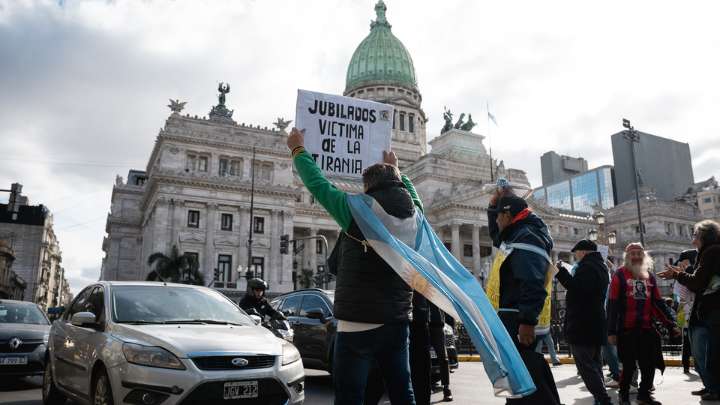 Coraje para otra lógica política