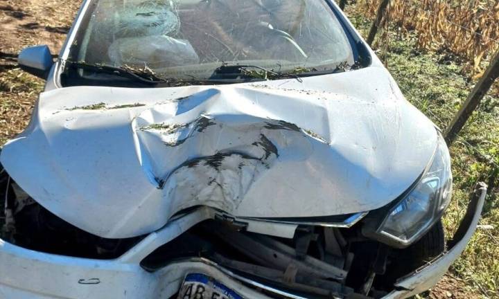 Le dejó el auto y 400 mil pesos al chapista que lo usó para salir de fiesta y lo chocó contra un árbol
