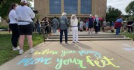 Hundreds visits Annunciation Church to pay tribute to victims of shooting