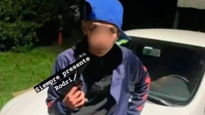 Velorio tumbero en San Justo: armas y disparos sobre el cajón de un joven abatido por la policía
