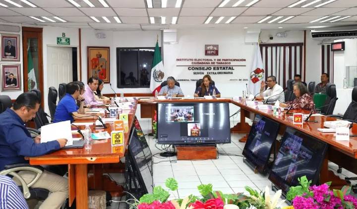 IEPCT descarta propaganda indebida atribuida al gobernador Javier May
