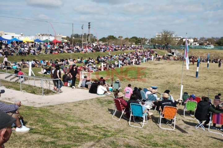 Se desarrolla el festival de jineteada de Oro Verde tras rechazo de amparo judicial