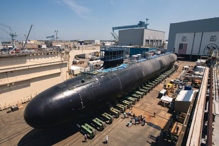 Armada de Estados Unidos amplía la flota de sus submarinos de propulsión nuclear y está a punto de estrenar el poderoso Arkansas SSN 800 de nueva generación