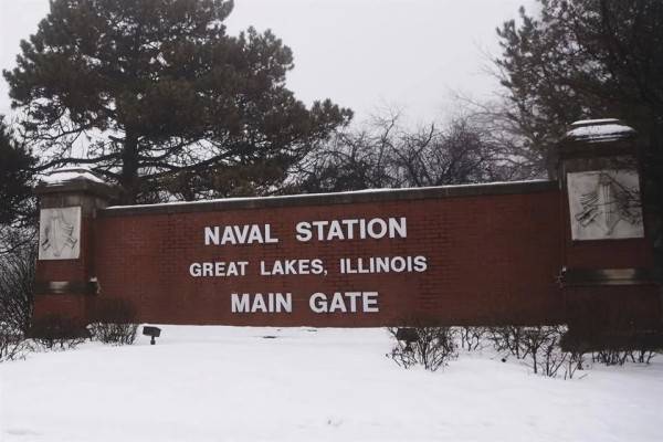 Trump pide apoyo a base militar de Chicago para redadas