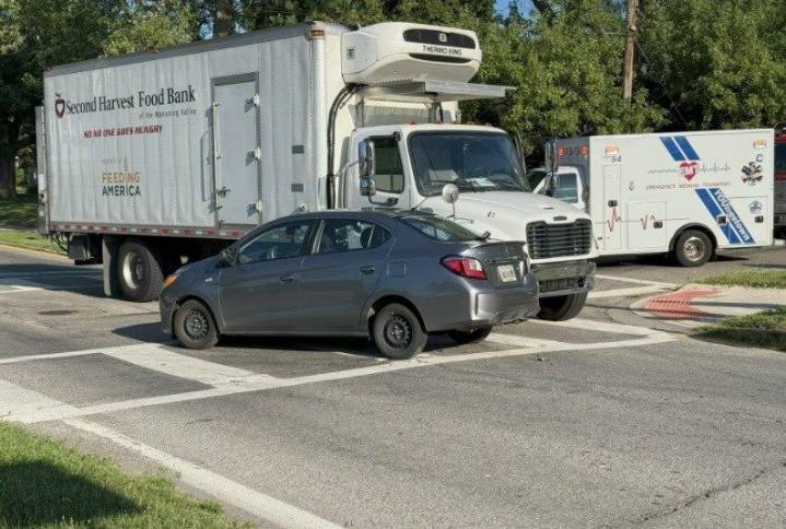 VIDEO: Truck, car collide on Youngstown's West Side, one hospitalized