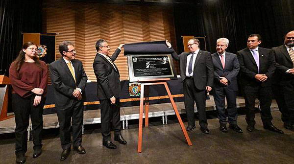 Los principales sectores productivos del país confían en la formación de los egresados de la UNAM: Rector Lomelí