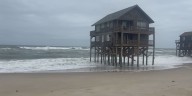 Visitors return to Hatteras Island after Hurricane Erin evacuations