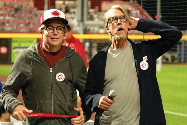 Ferris Bueller stars lead crowd in Vancouver Canadians 7th