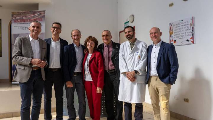 Científicos alemanes donaron un resonador magnético de última generación al Hospital Diospi Suyana