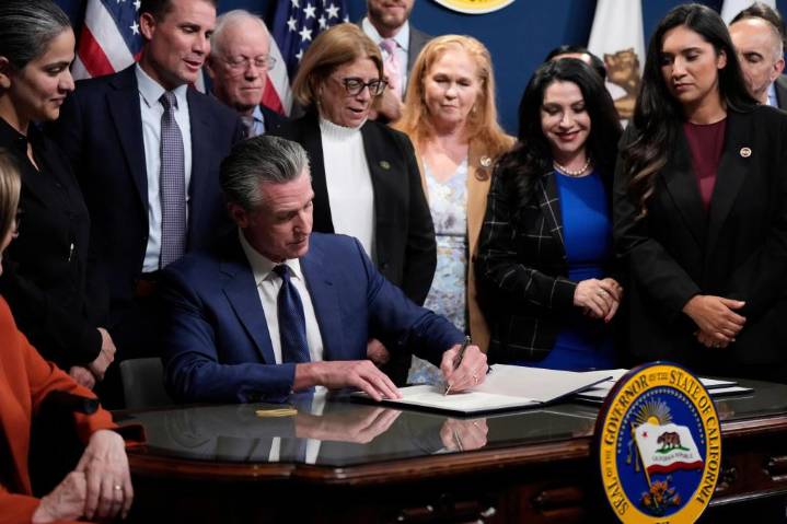 California votará sobre nuevo mapa electoral para contrarrestar a republicanos de Texas
