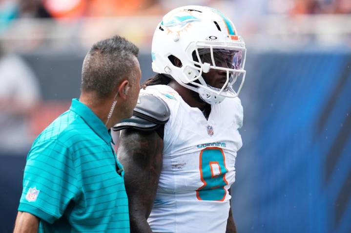 Dolphins RB Alexander Mattison out for season with neck injury, report says