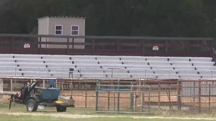 Survivors of deadly bleacher collapse voice safety concerns ahead of Kendall County Fair return