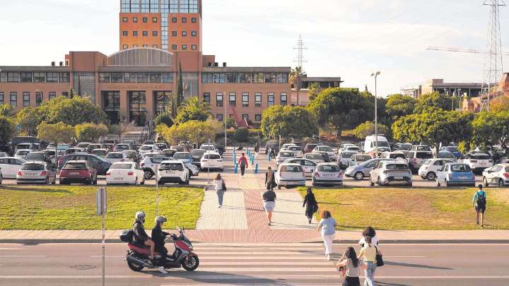 La UMA baja un escalafón en la lista Shanghái de 2025