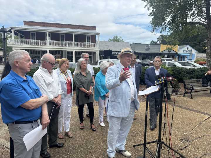 Ex-Roswell leaders accuse city of illegalities tied to Mimosa Hall and beyond