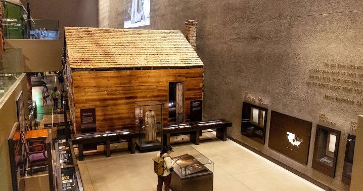 Trump: Smithsonian focuses too much on "how bad slavery was"